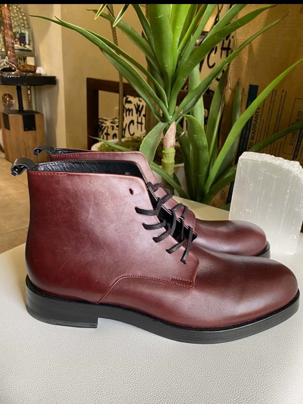 Calvin Klein Men's Burgundy Leather Boots with Lace-Up Closure Size 11 PRE-OWNED